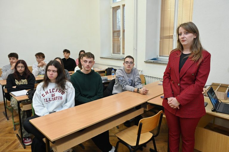 597840463_729195023582656_5429705634228742230_n